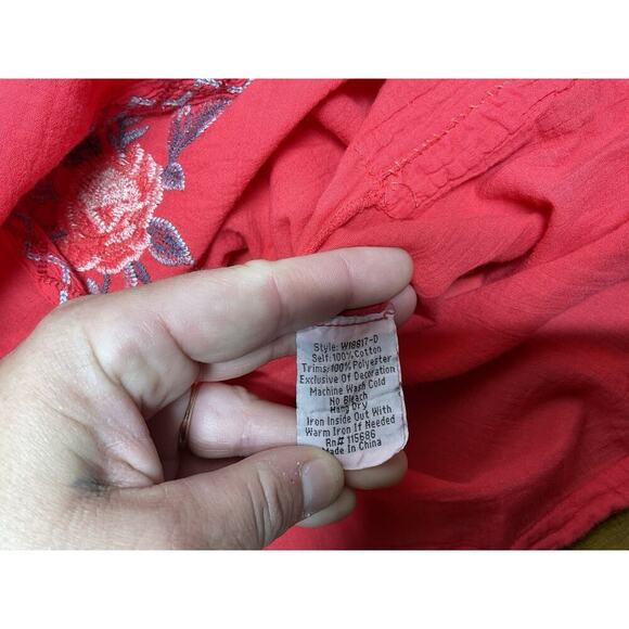 Johnny Was Workshop Medium Red Floral Embroidered V Neck Tunic Top Blouse - Picture 9 of 10